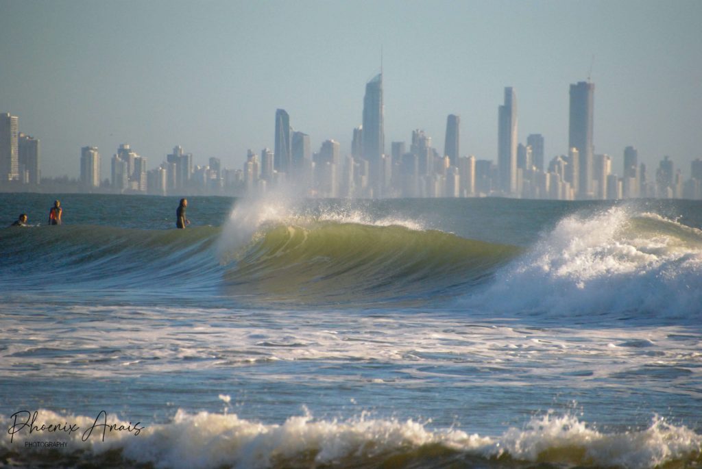 the gold coast surfing spot