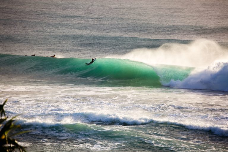 Surfing at Margaret River: A Journey to Experience World-Class Waves and Stunning Coastal Beauty