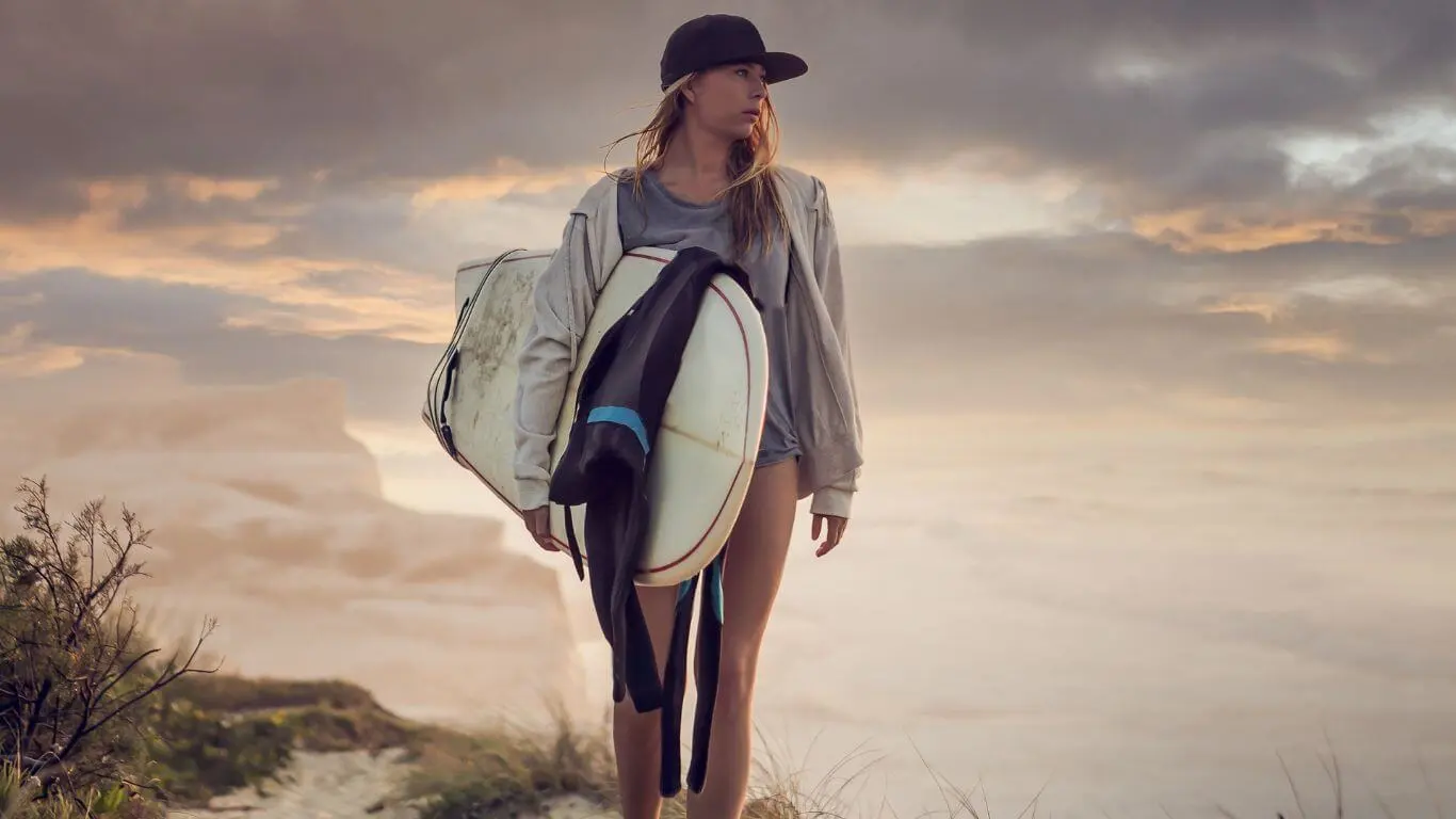 surfer's fashion girl